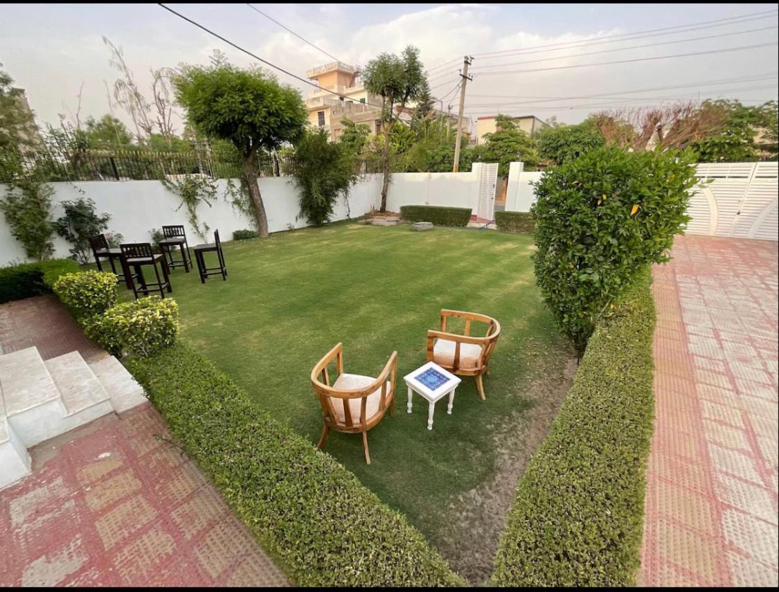 Solanki Farms & Pool Villa Garden Fully Private Τζαϊπούρ Εξωτερικό φωτογραφία