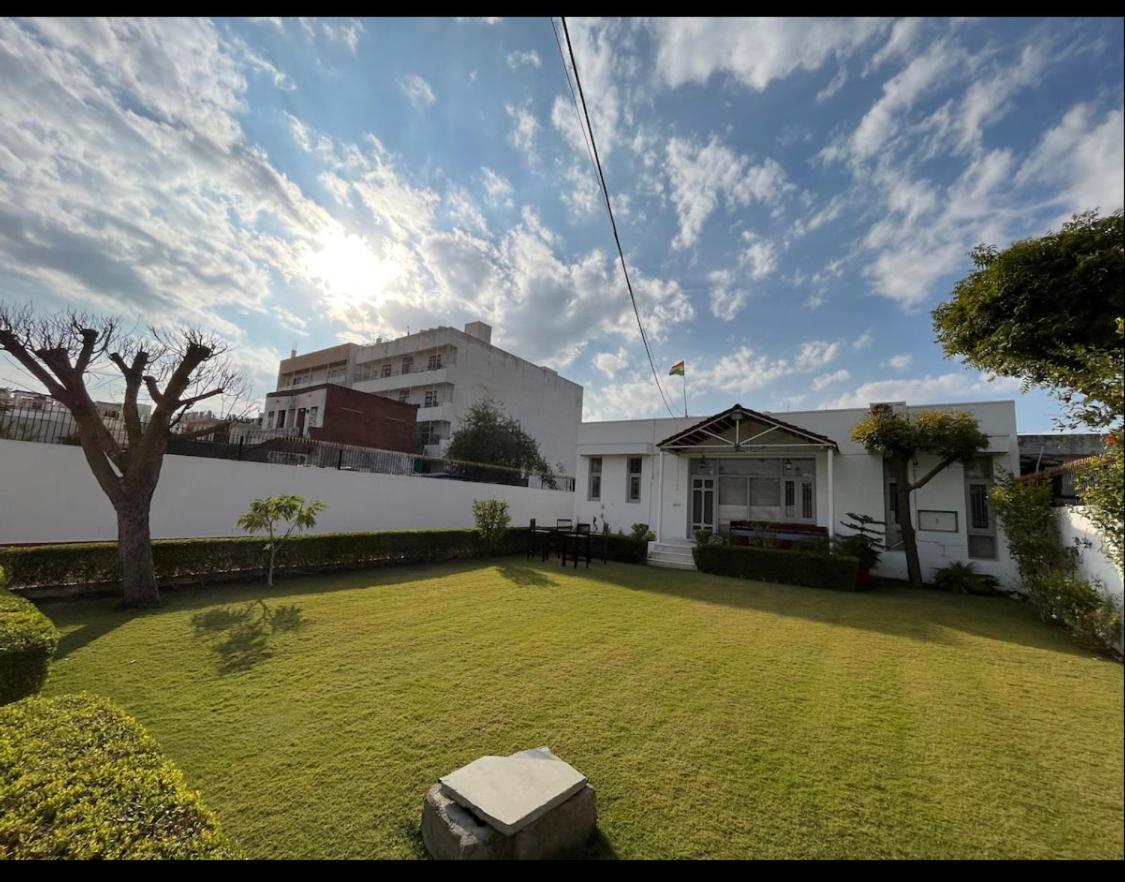 Solanki Farms & Pool Villa Garden Fully Private Τζαϊπούρ Εξωτερικό φωτογραφία