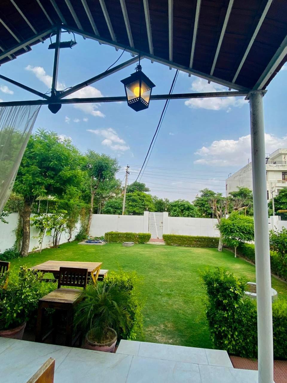 Solanki Farms & Pool Villa Garden Fully Private Τζαϊπούρ Εξωτερικό φωτογραφία